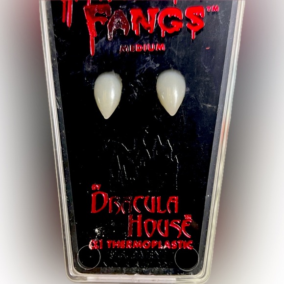 Custom Designer Dracula Fangs by Dracula House Sealed in box 2003 NOS Halloween - Picture 2 of 13